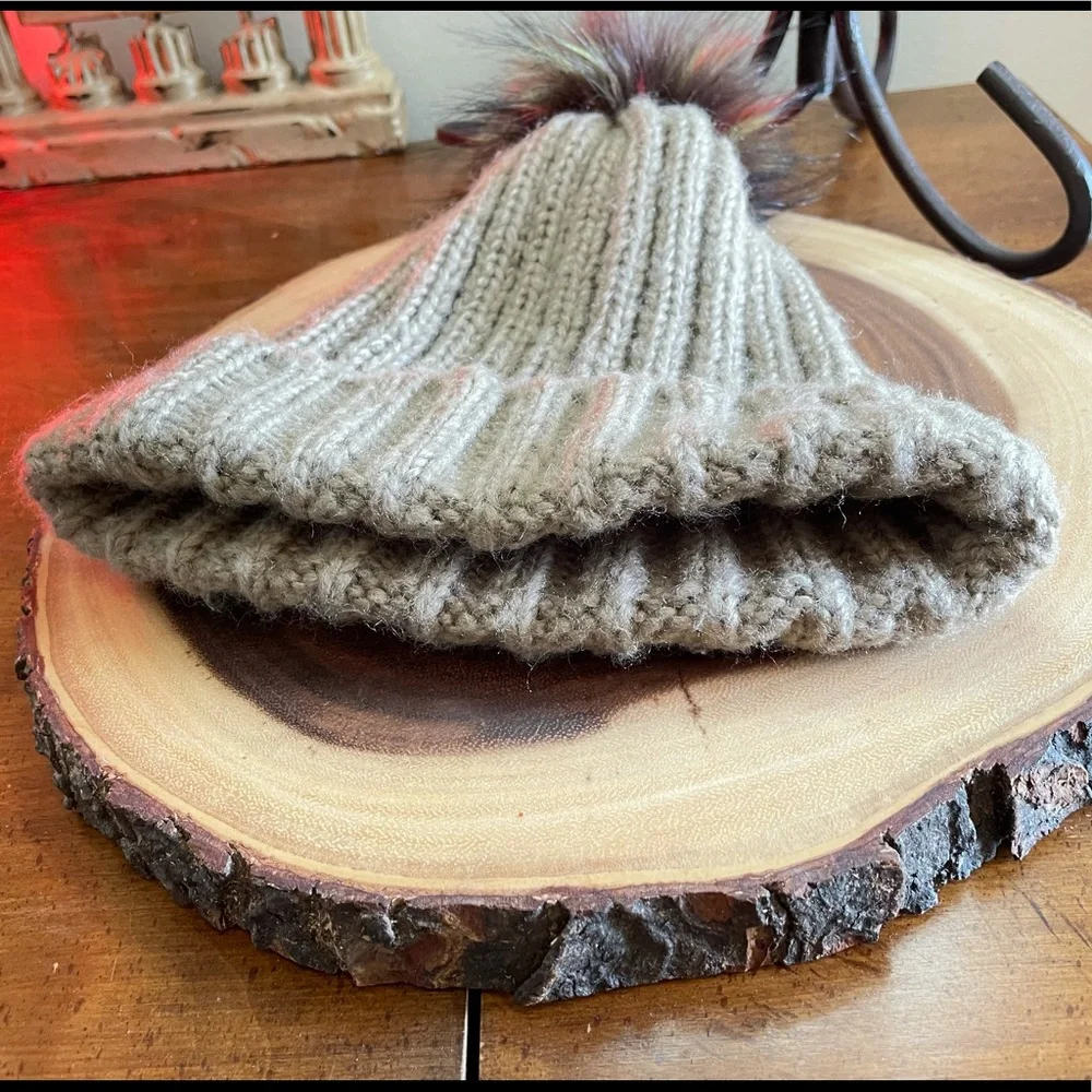 Hoodie cap hat with fuzzy ball, light brown red neon green & blue black ball fun - Picture 4 of 4